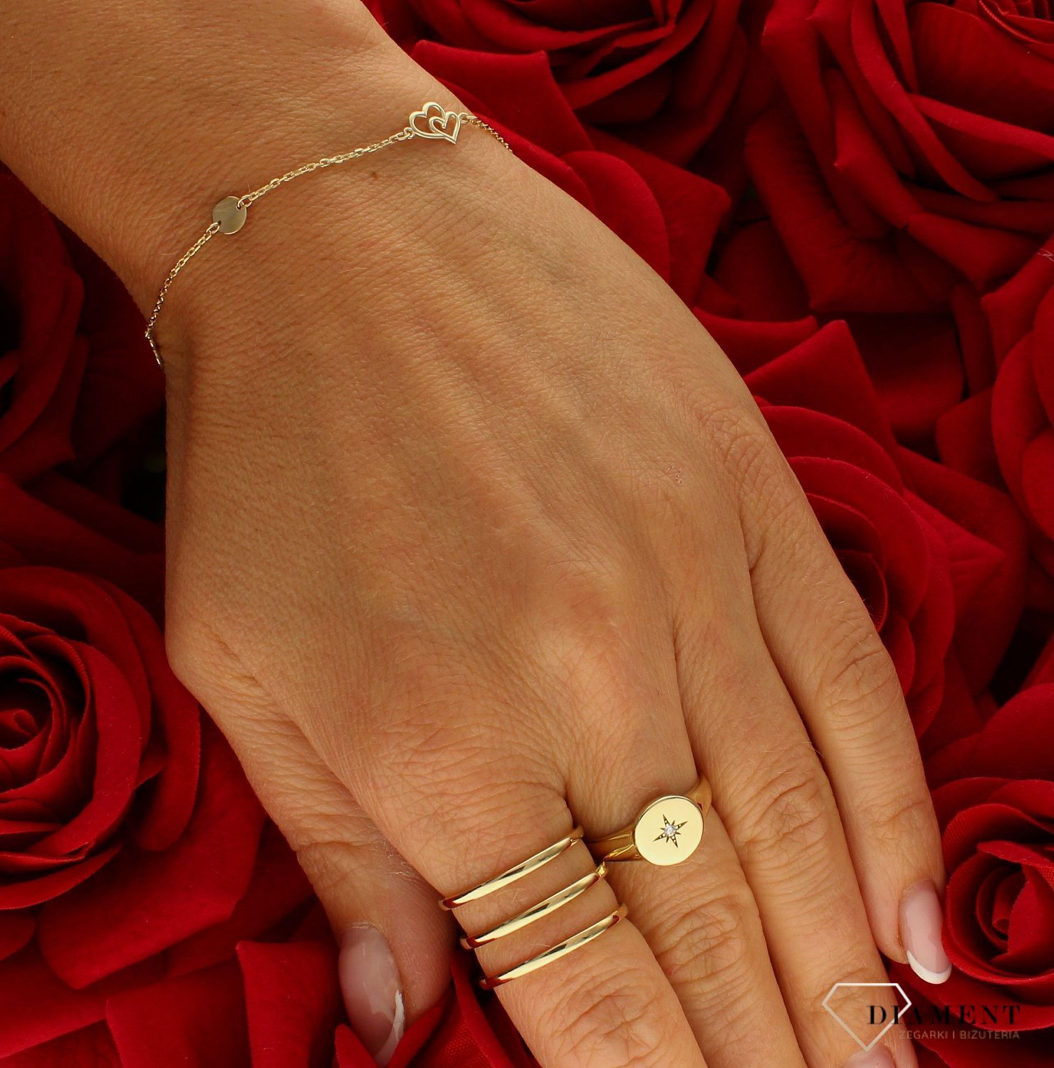 Złota bransoletka damska 375 celebrytka z serduszkami BR 7141 375. Złota bransoletka damska. Złota bransoletka próby 375. Bransoletka złota damska delikatna celebrytka. Bransoletka złota celebrytka idealna na prezent dl.jpg